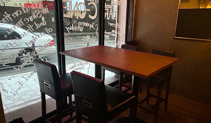 スタッフ写真2